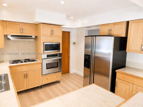 10521 SW 125th St, Miami FL - photo 10 of 31