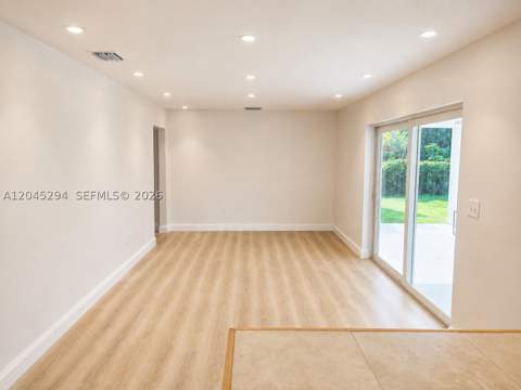 10521 SW 125th St, Miami FL - photo 11 of 31