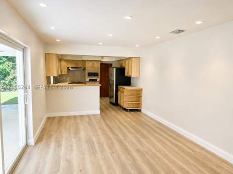 10521 SW 125th St, Miami FL - photo 7 of 31