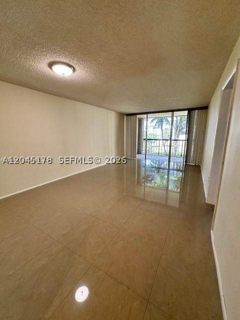 10845 SW 112th Ave 211, Miami FL - photo 6 of 17