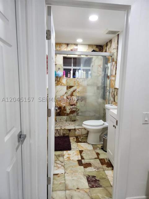 8240 SW 38th St, Miami FL - photo 10 of 28