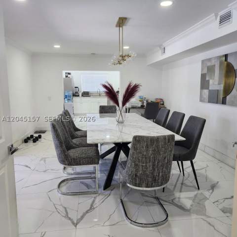 8240 SW 38th St, Miami FL - photo 9 of 28