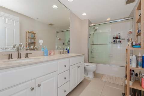 2000 N Bayshore Dr 516, Miami FL - photo 12 of 47