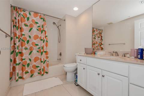 2000 N Bayshore Dr 516, Miami FL - photo 16 of 47