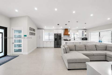 14712 SW 176th Ter, Miami FL - photo 11 of 41