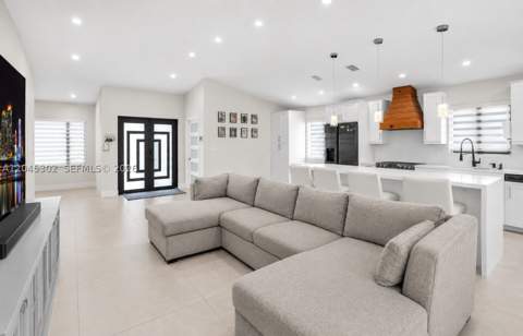 14712 SW 176th Ter, Miami FL - photo 12 of 41