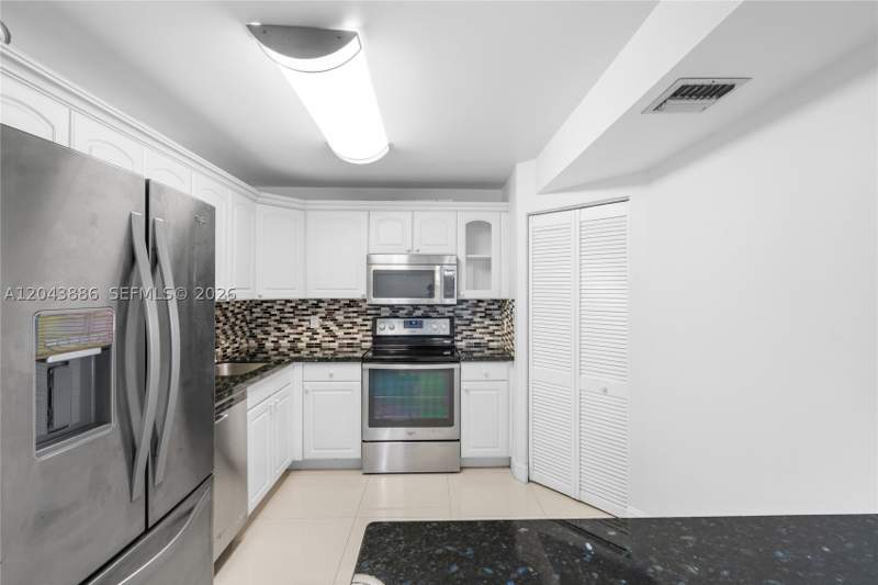 2 bedroom Condominium at 9273 Collins Ave 408, Manatee Condo, Surfside — photo 5