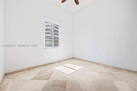 1050 Brickell Ave 3314, Miami FL - photo 16 of 34
