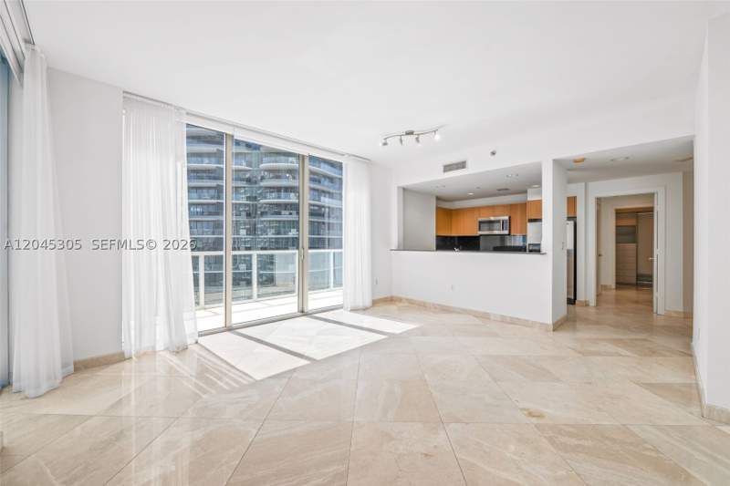 2 bedroom Condominium at 1050 Brickell Ave 3314, 1060 Brickell Condo, Miami — photo 2