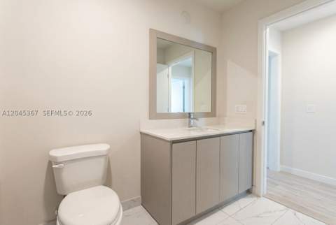 2535 NE 193rd St 3104, Miami FL - photo 11 of 27