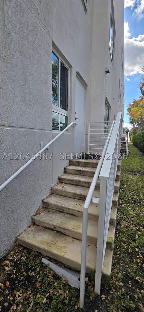 2535 NE 193rd St 3104, Miami FL - photo 18 of 27