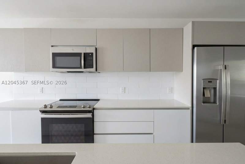 3 bedroom Condominium at 2535 NE 193rd St 3104, Riverwood, Miami — photo 2