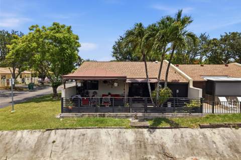 13776 Kendale Lakes Dr, Miami FL - photo 20 of 33
