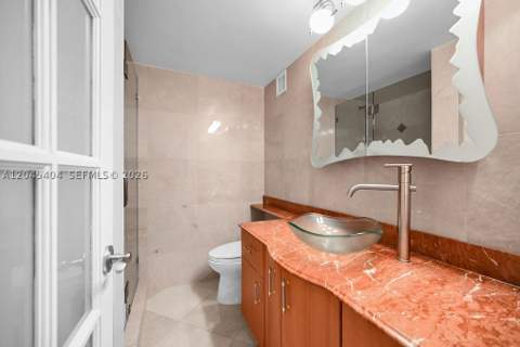 5225 Collins Ave 1117, Miami Beach FL - photo 16 of 35