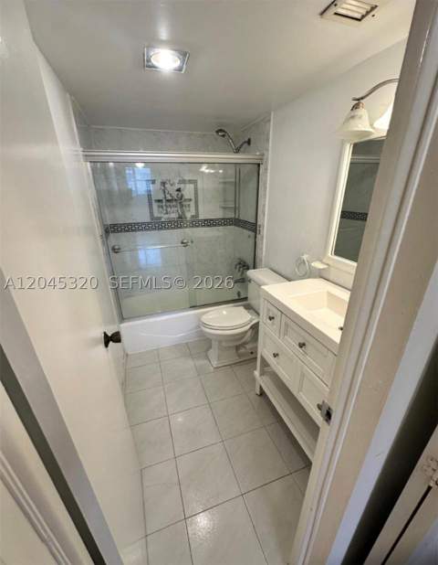 1470 NE 125th Ter 412, North Miami FL - photo 16 of 17