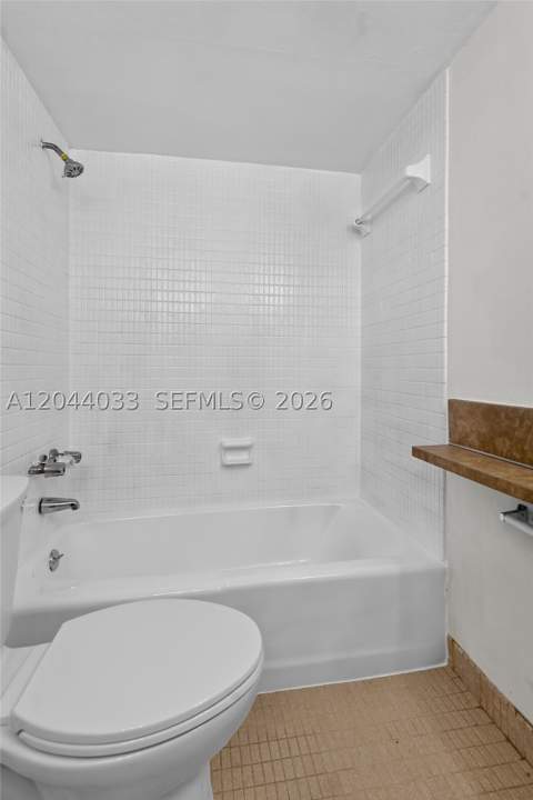 1501 NE 191st St C203, Miami FL - photo 21 of 30