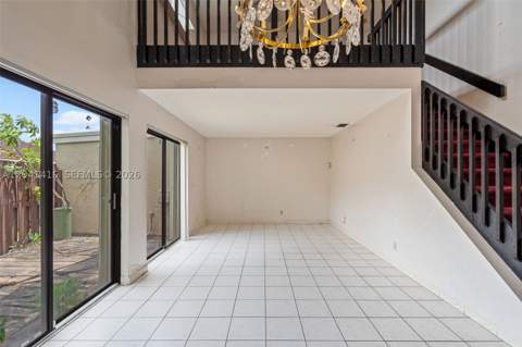 6233 NW 170th Ter, Miami FL - photo 12 of 44