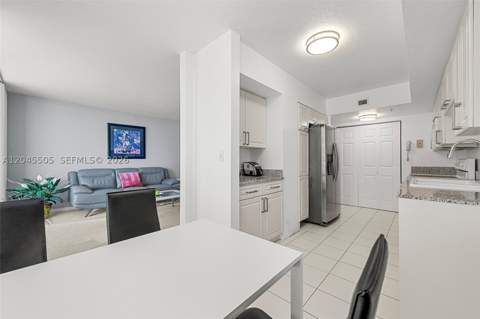 17275 Collins Ave 804, Sunny Isles Beach FL - photo 9 of 22