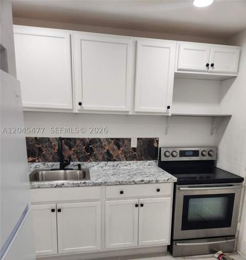 9760 SW 184th St 12D, Cutler Bay FL - photo 13 of 22
