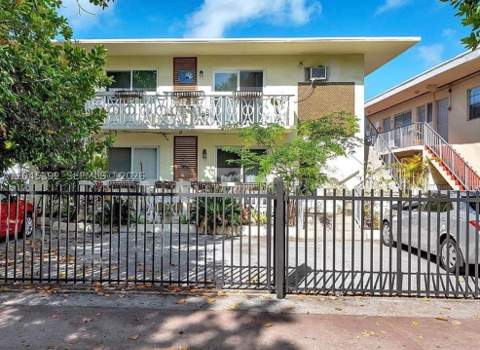 636 Meridian Ave 4, Miami Beach FL - photo 6 of 6