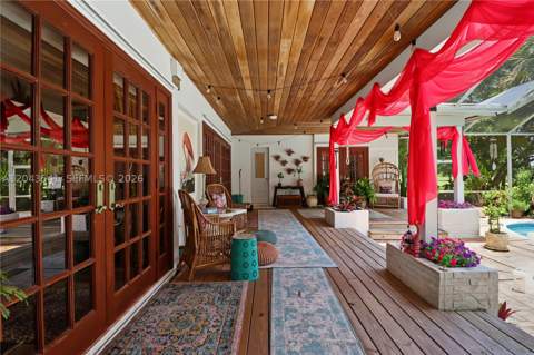 9720 Palmetto Club Ln W, Miami FL - photo 21 of 29