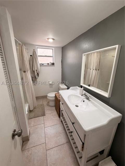 8925 NE 4 Avenue Rd 8925, Miami Shores FL - photo 16 of 20