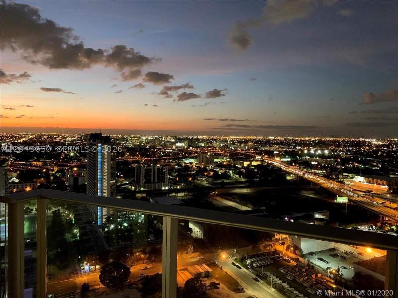 1 bedroom Condominium at 851 NE 1st Ave 2702, Paramount Miami Worldcent, Miami — photo 2