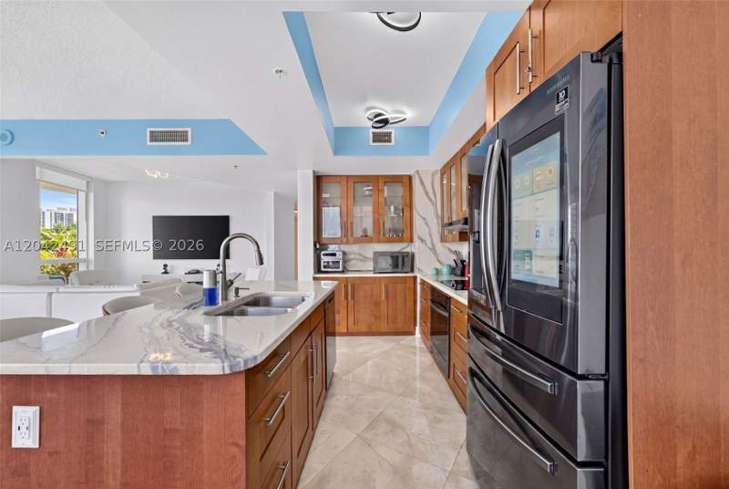 2 bedroom Condominium at 480 NE 30th St 1807, Platinum Condo, Miami — photo 2
