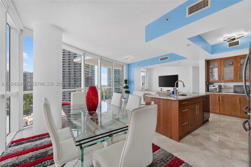 2 bedroom Condominium at 480 NE 30th St 1807, Platinum Condo, Miami — photo 4
