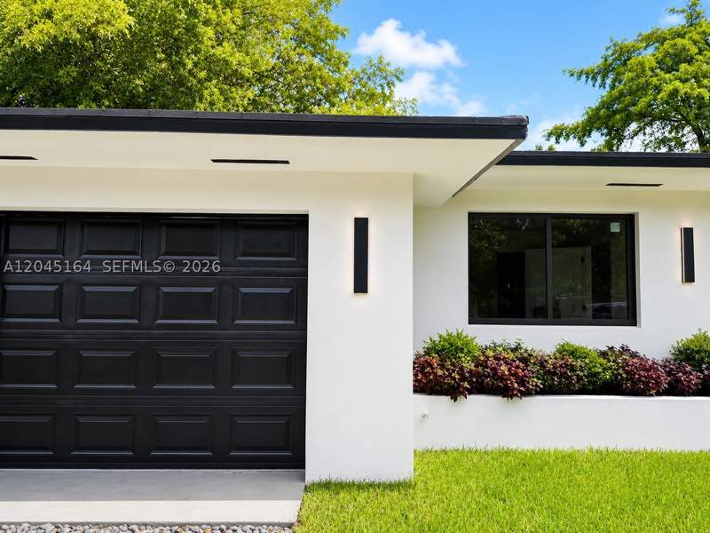 3 bedroom SingleFamilyResidence at 2 NE 91st St, El Portal Sec 3, Miami Shores — photo 3
