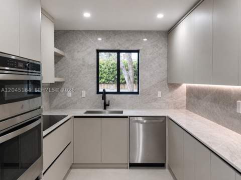 2 NE 91st St, Miami Shores FL - photo 7 of 13