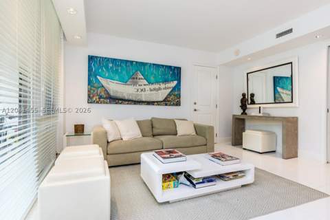 425 Grapetree Dr 206, Key Biscayne FL - photo 10 of 47