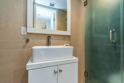 425 Grapetree Dr 206, Key Biscayne FL - photo 13 of 47