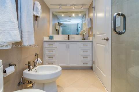 425 Grapetree Dr 206, Key Biscayne FL - photo 18 of 47