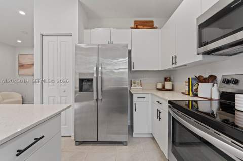 22961 SW 99th Ave, Cutler Bay FL - photo 16 of 46