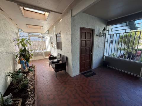 15622 SW 142nd Ct, Miami FL - photo 7 of 63