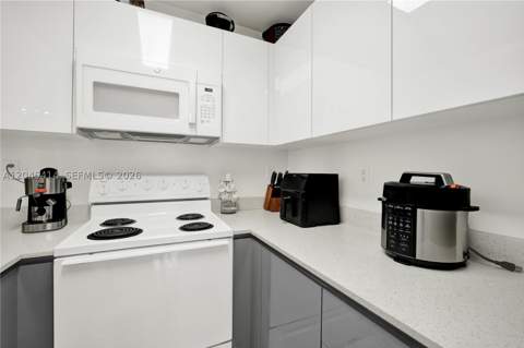 1101 SW 122nd Ave 205, Miami FL - photo 10 of 41