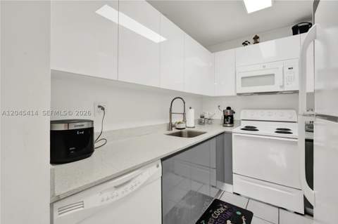1101 SW 122nd Ave 205, Miami FL - photo 9 of 41