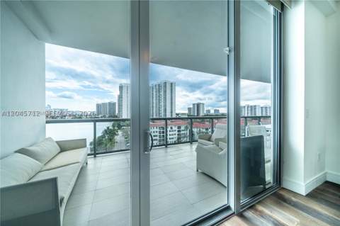 3300 NE 188th St 710, Aventura FL - photo 11 of 17