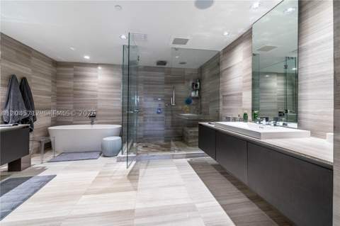 3300 NE 188th St 710, Aventura FL - photo 15 of 17