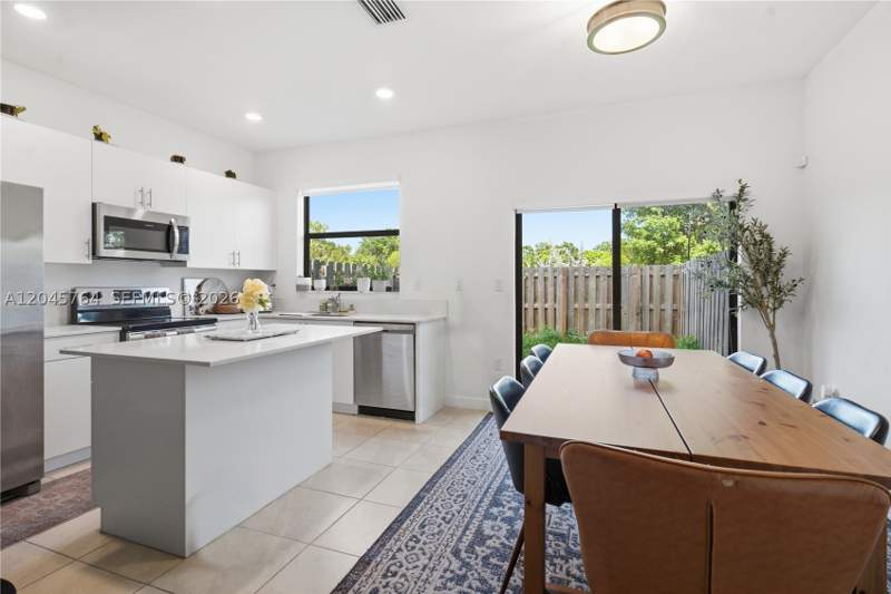 3 bedroom Townhouse at 23101 SW 99th Ave, Enclave South Phase 2, Cutler Bay — photo 2