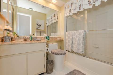 17617 NW 61st Ct N, Hialeah FL - photo 19 of 33
