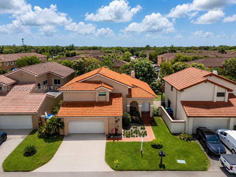 2 bedroom SingleFamilyResidence at 17617 NW 61st Ct N, The Moors Sec 1, Hialeah — photo 3