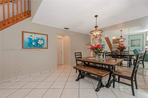 17617 NW 61st Ct N, Hialeah FL - photo 8 of 33