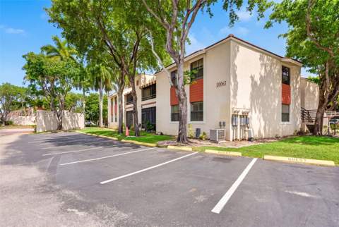 20065 NE 3rd Ct 5, Miami FL - photo 19 of 21