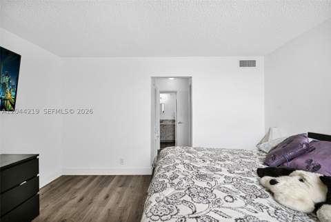 942 NE 199th St 4E, Miami FL - photo 23 of 46