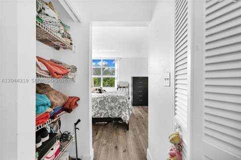 942 NE 199th St 4E, Miami FL - photo 24 of 46