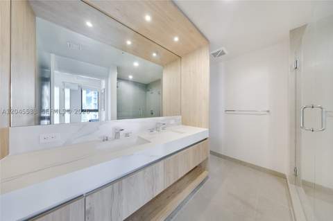 11 NE 6th St 3209, Miami FL - photo 8 of 30