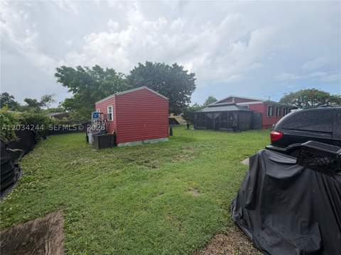 16980 SW 104th Ave, Miami FL - photo 23 of 26