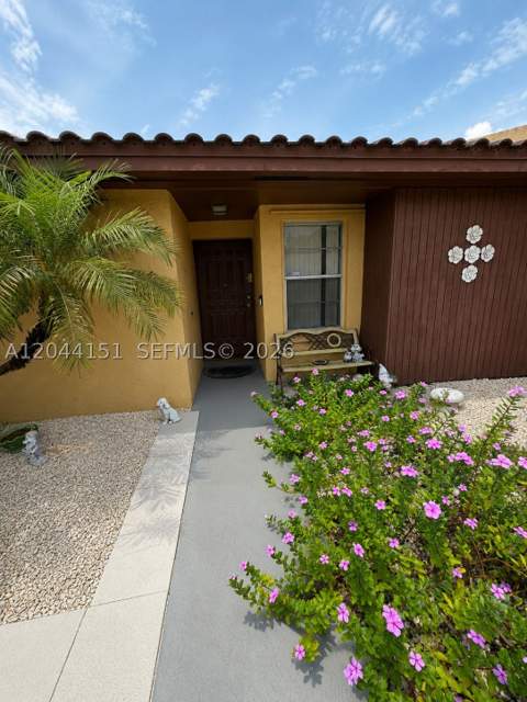 14725 SW 86th Ln, Miami FL - photo 6 of 32